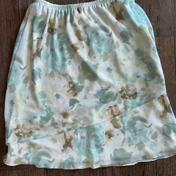 R&M Richard’s size 14 matching blouse and dress set - Picture 9 of 13